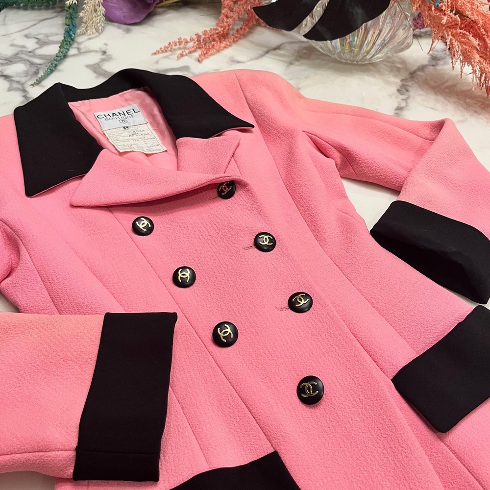 ICONIC Chanel Runway 1991 Pink Jacket
